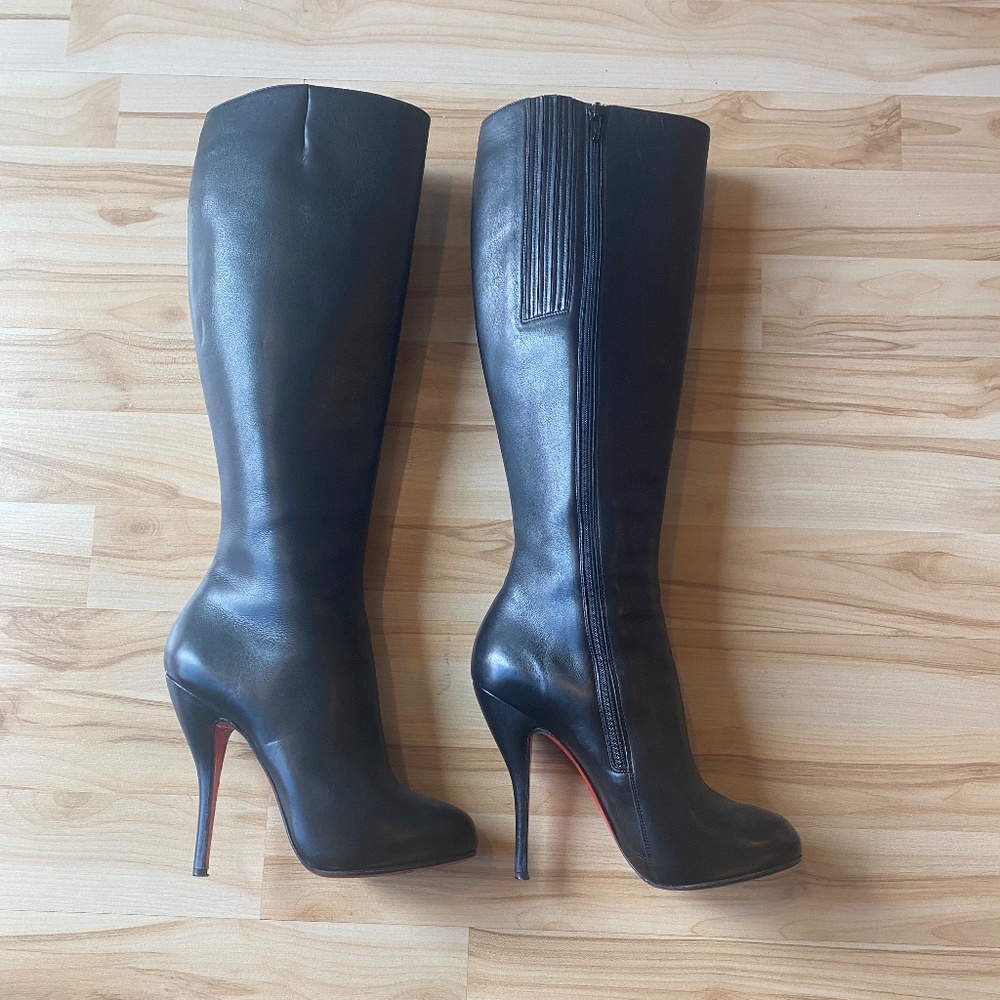 Pre-owned Christian Louboutin Black Boots Size 37